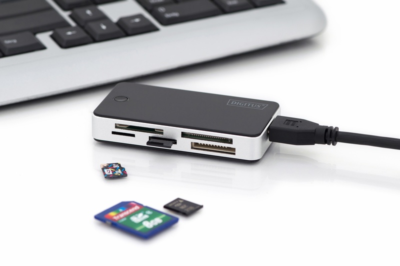 DIGITUS Čtečka karet USB 3.0 s připojovacím kabelem USB 1m Podpora karet MS / SD / SDHC / MiniSD / M2 / CF / MD / SDXC
